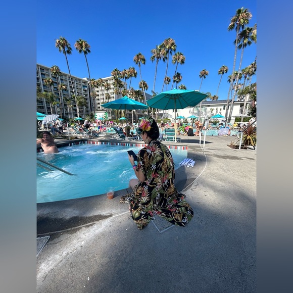 Meet your Posher, Jazmin - Picture 3 of 15